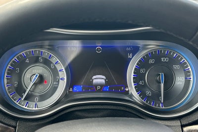 2022 Chrysler 300 Touring L