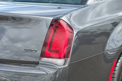 2022 Chrysler 300 Touring L