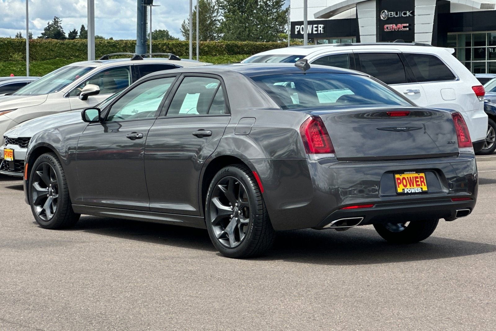 2022 Chrysler 300 Touring L