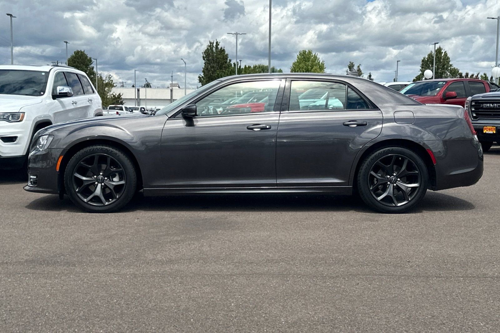 2022 Chrysler 300 Touring L