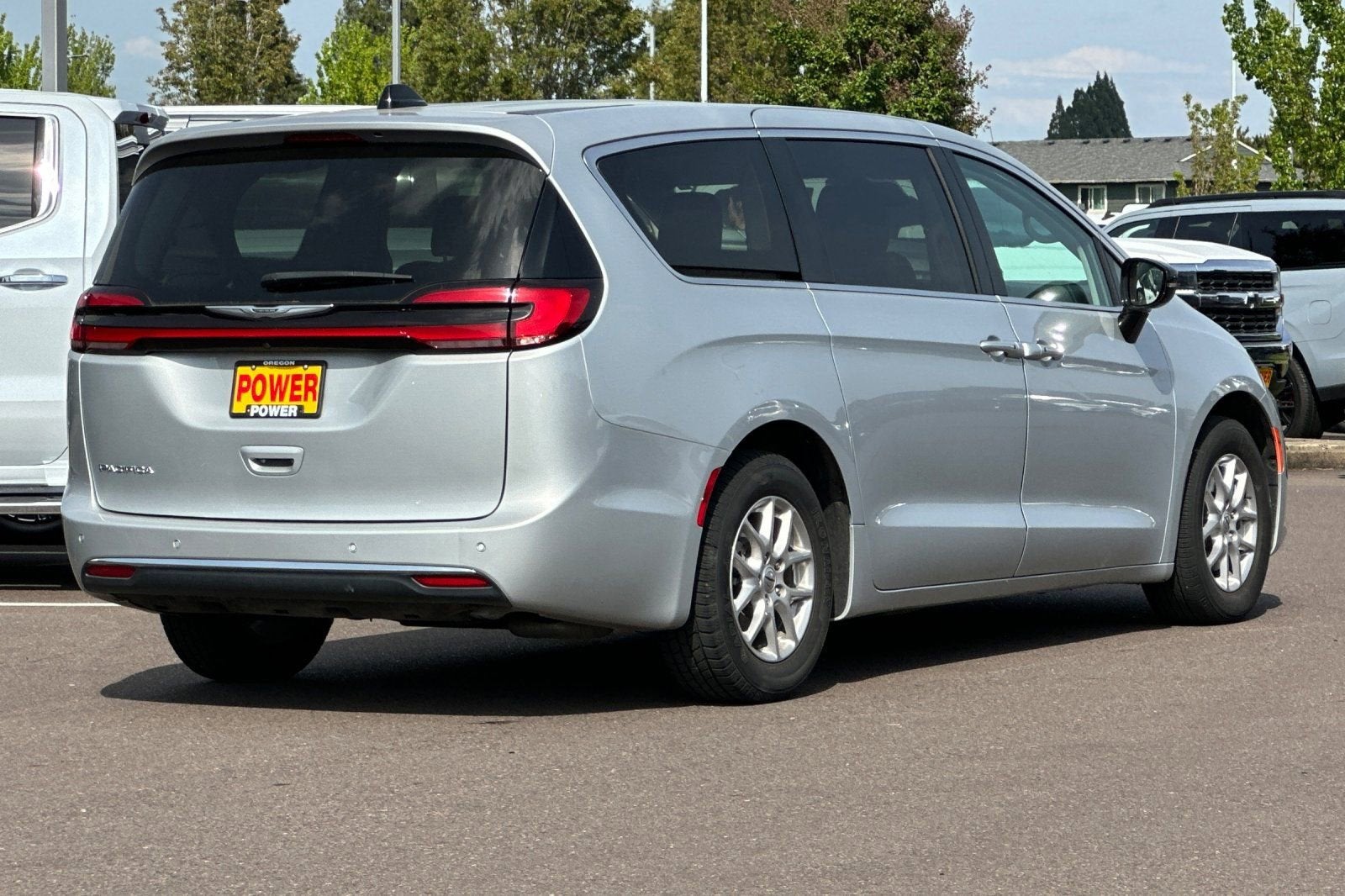 2024 Chrysler Pacifica Touring L