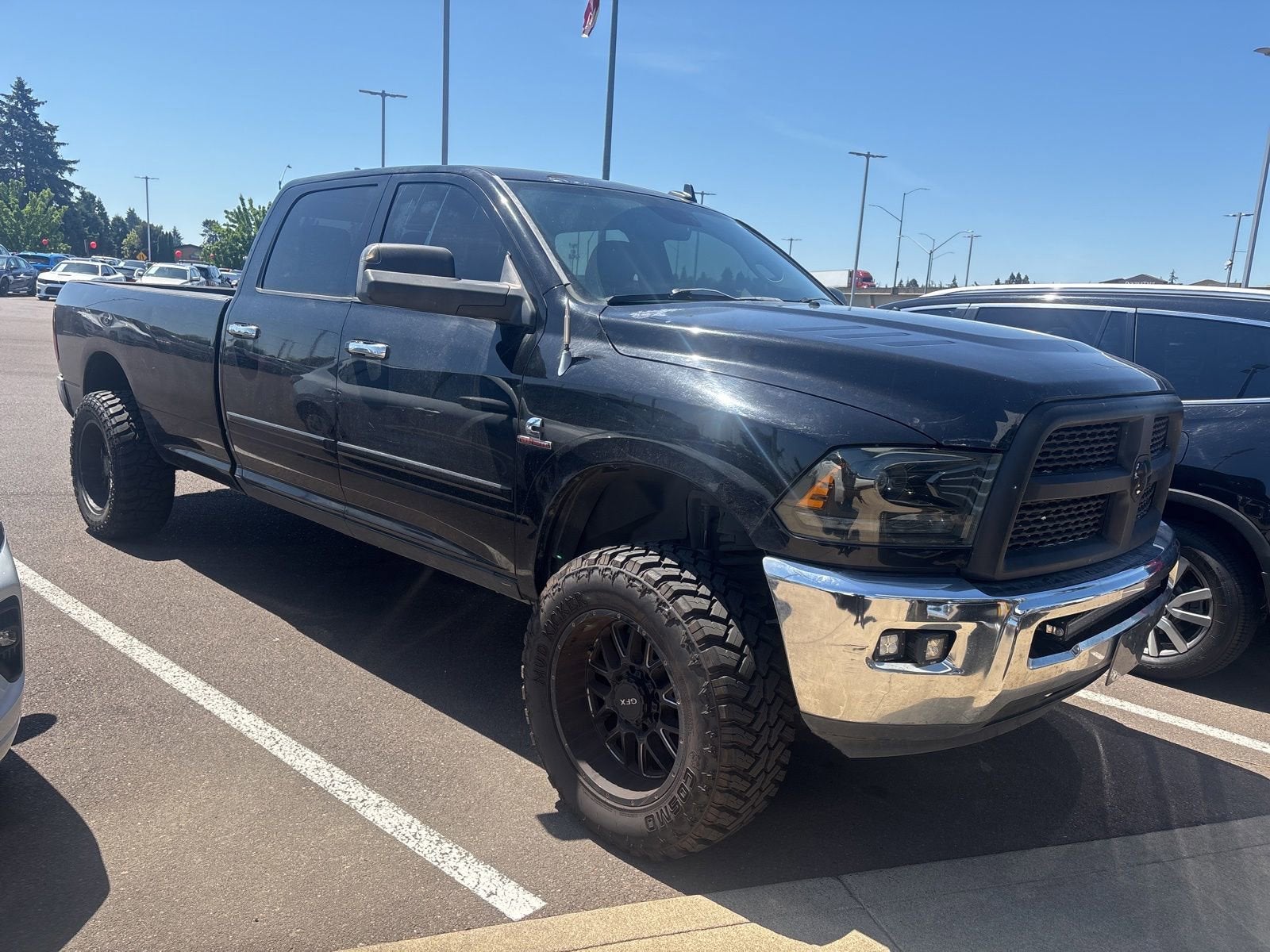 2014 RAM 3500 Laramie 4X4 Crew Cab LWB's photo