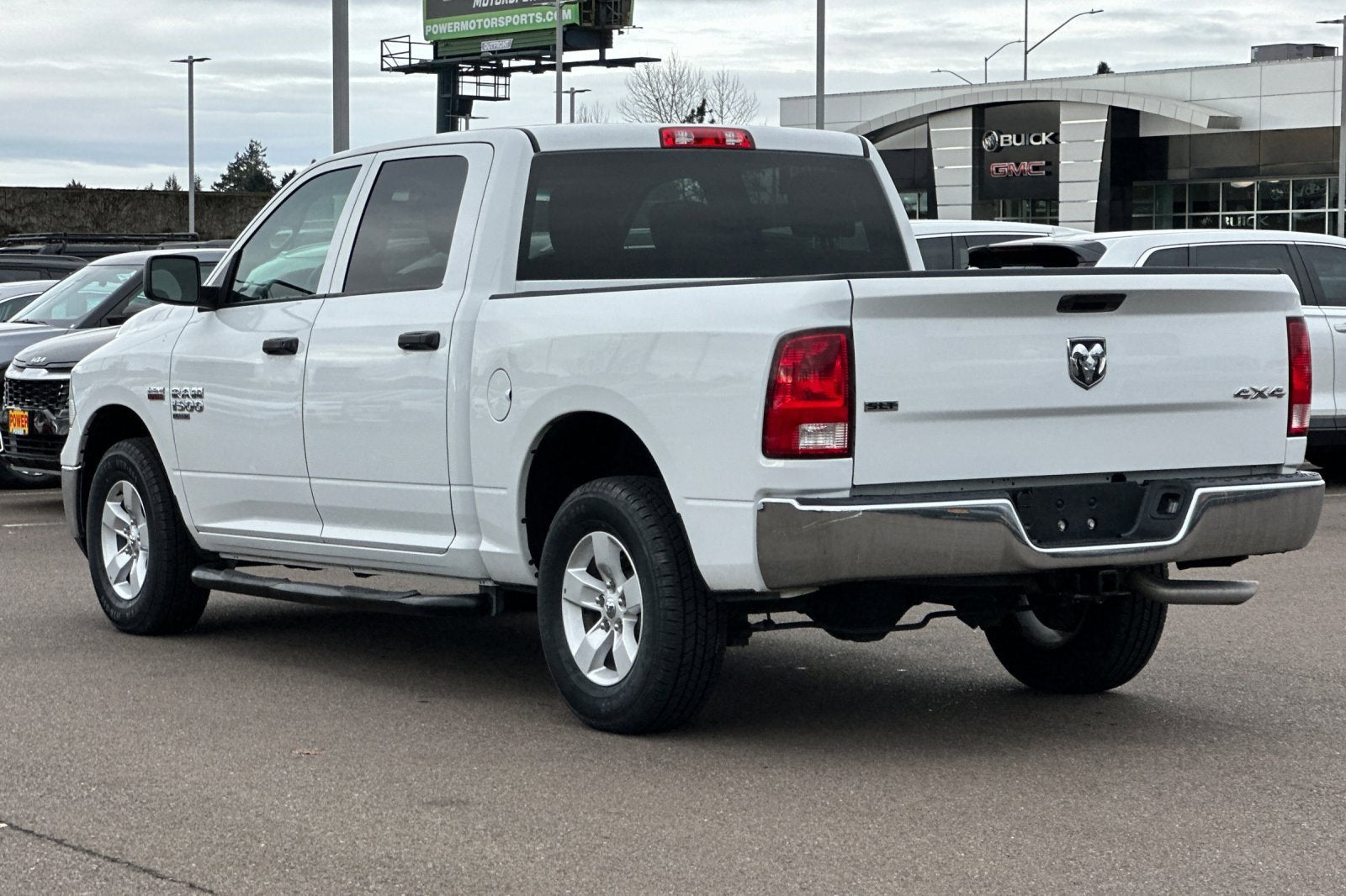 2022 RAM 1500 Classic SLT