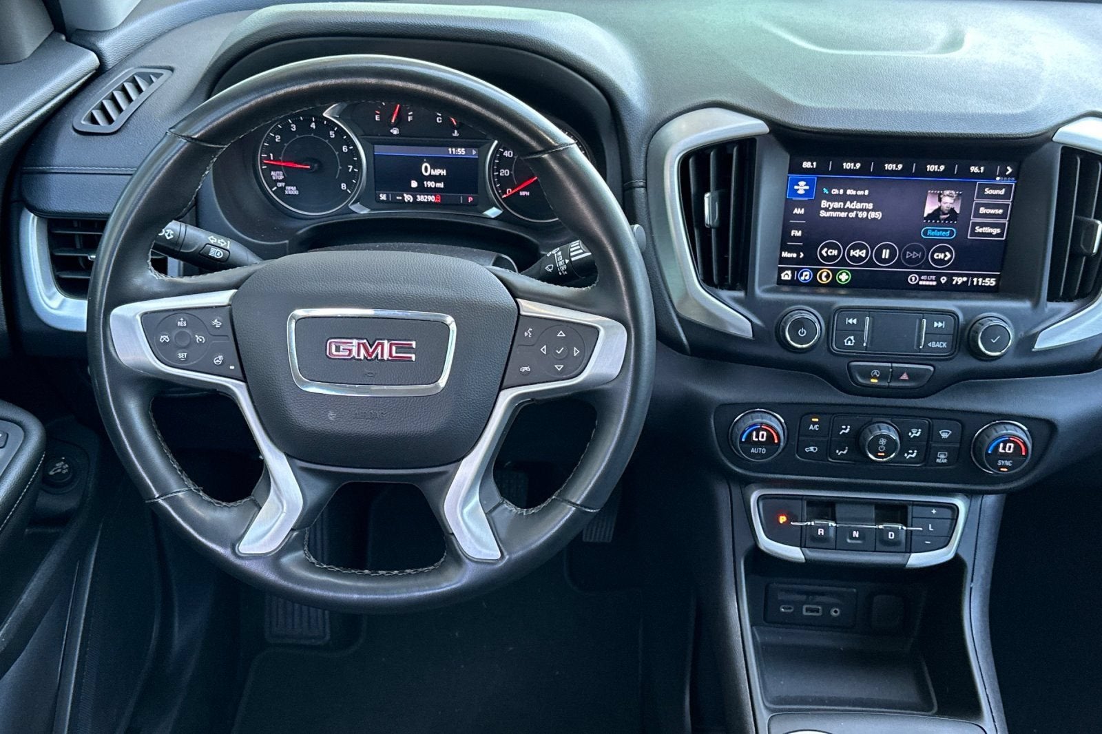 2024 GMC Terrain SLT