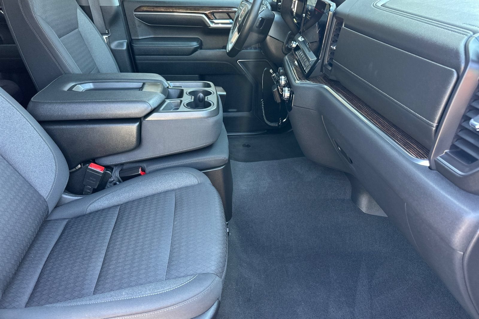 2023 GMC Sierra 1500 SLE