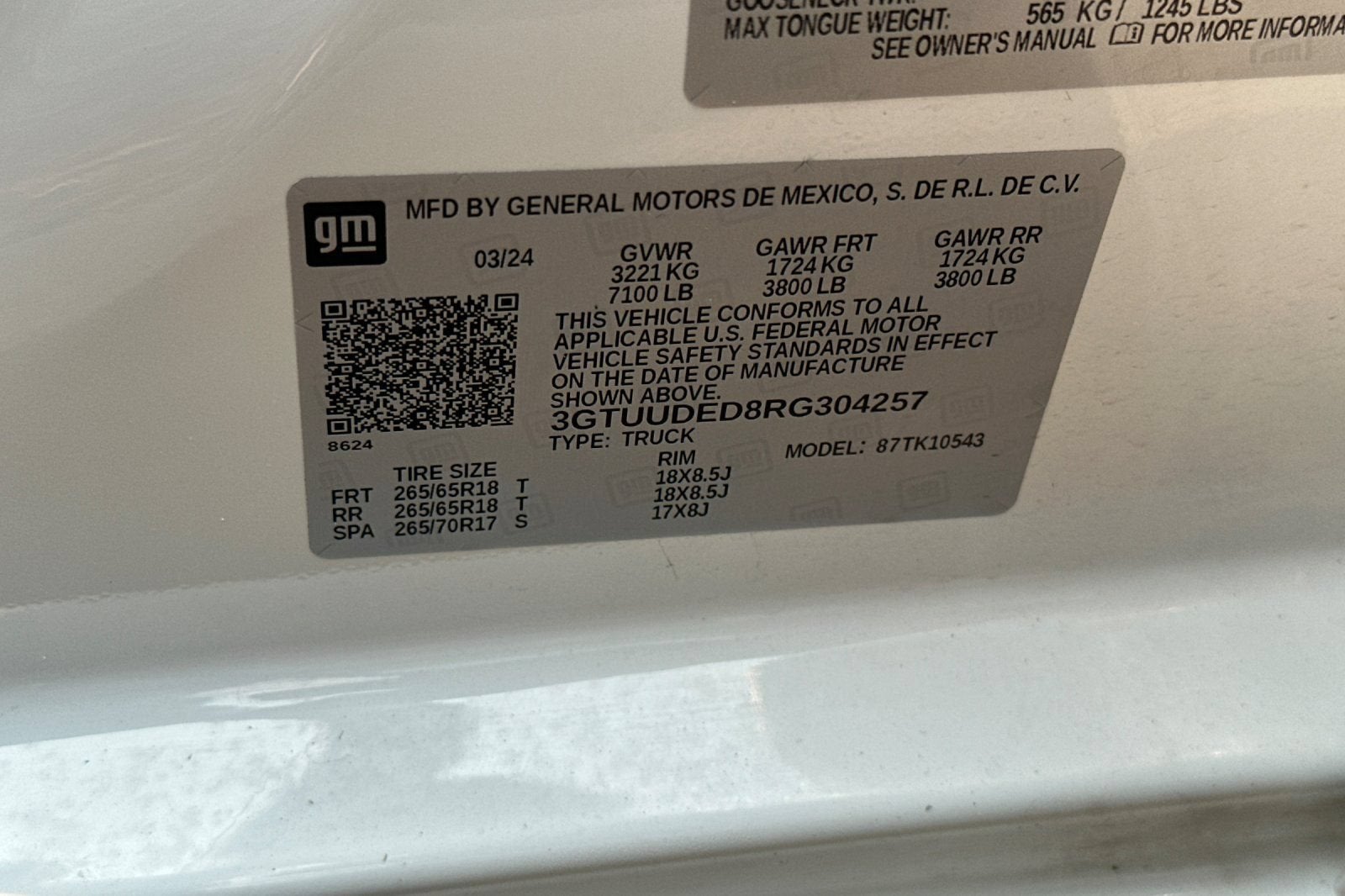 2024 GMC Sierra 1500 SLT