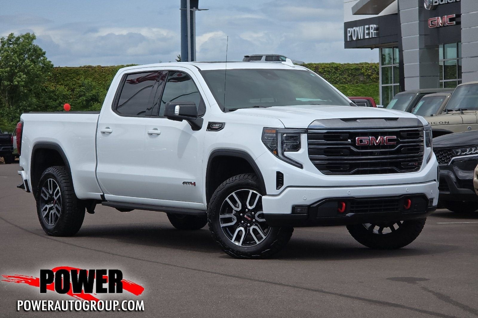2022 GMC Sierra 4WD Crew Cab Short Box AT4's photo