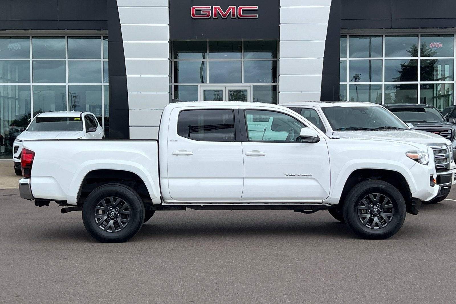 2023 Toyota Tacoma 2WD SR5