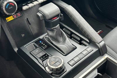 2024 Toyota Tacoma 4WD SR5