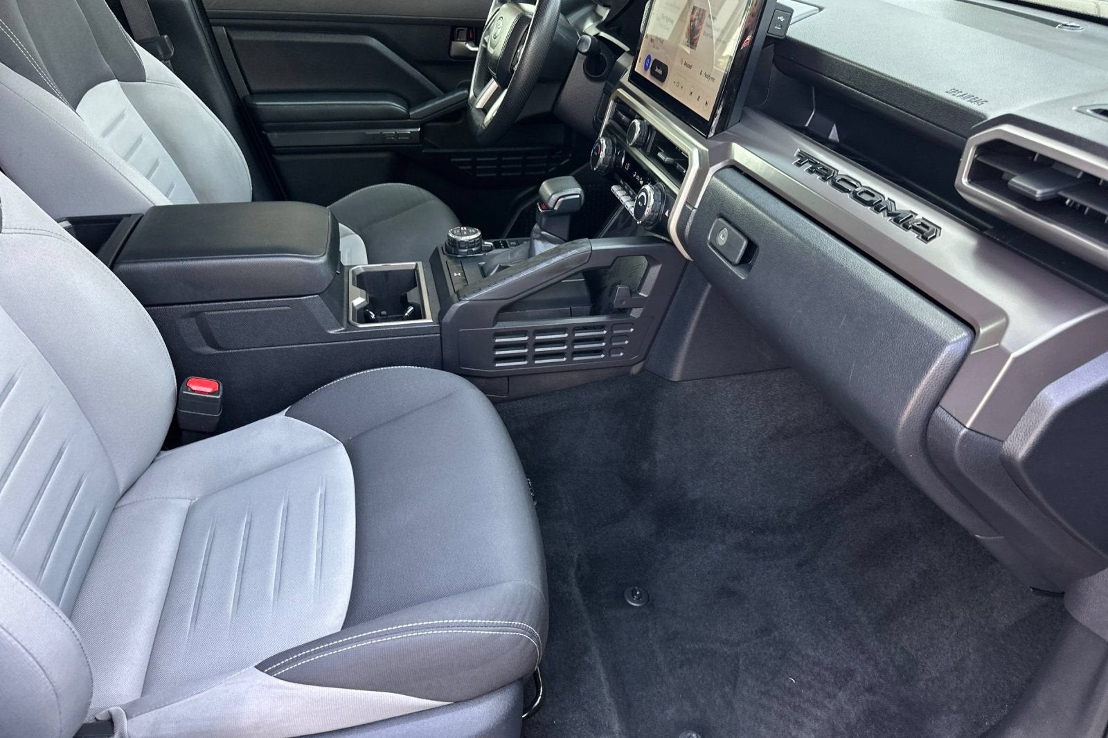 2024 Toyota Tacoma 4WD SR5