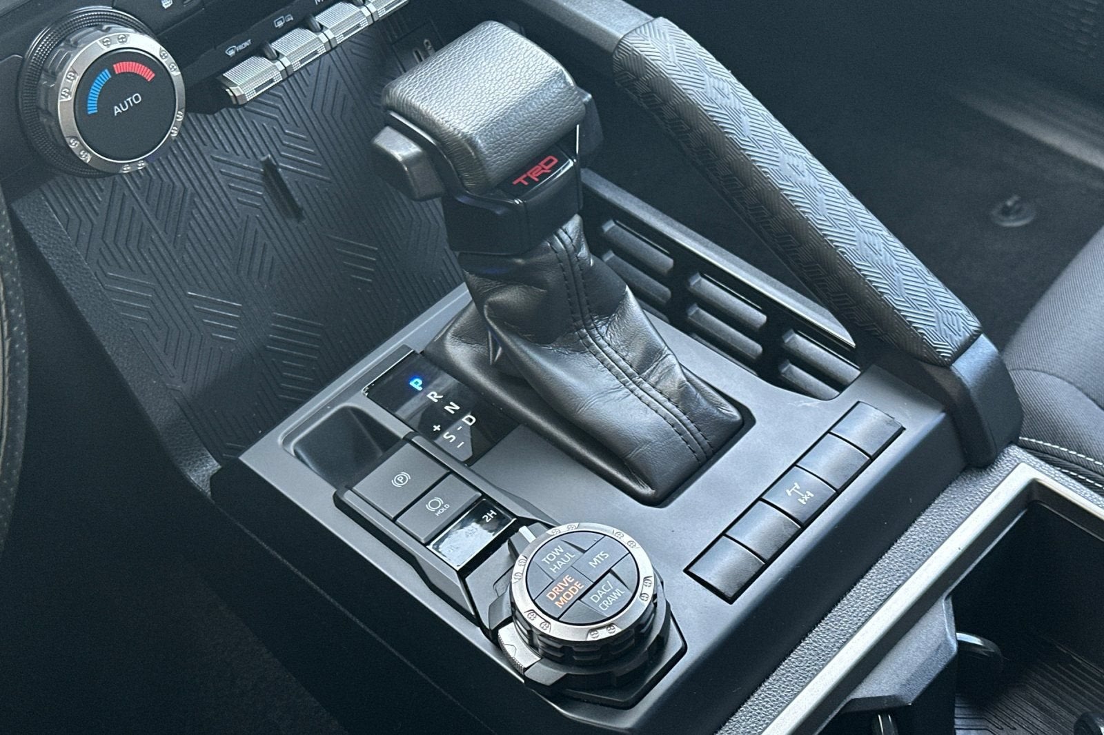 2024 Toyota Tacoma 4WD SR5