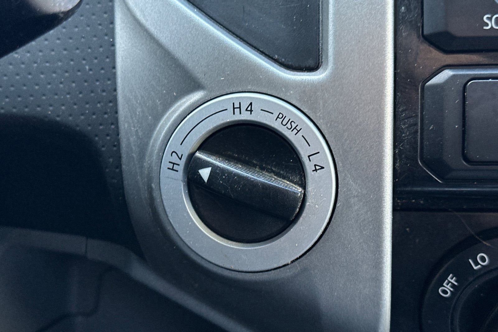 2012 Toyota Tacoma DBL CAB 4WD V6 AT