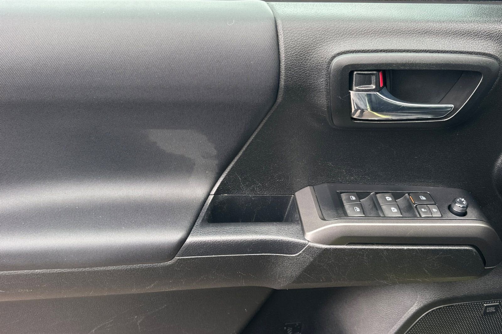 2022 Toyota Tacoma 4WD SR