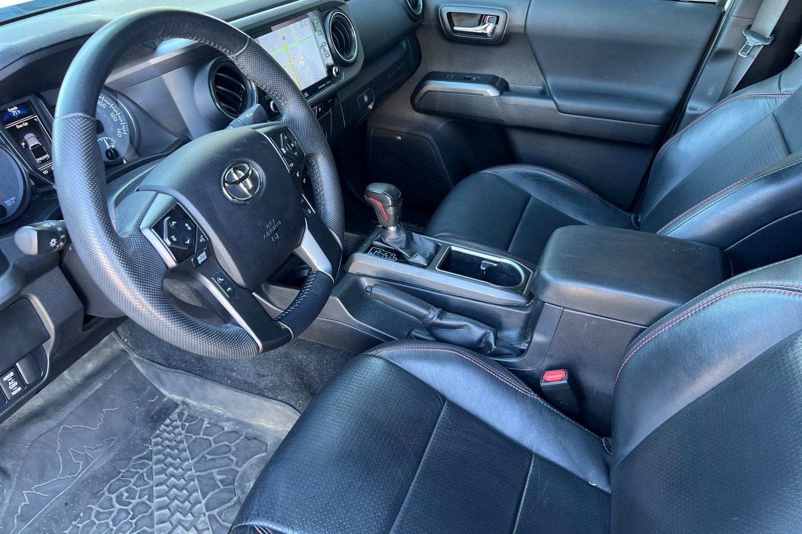 2022 Toyota Tacoma 4WD SR