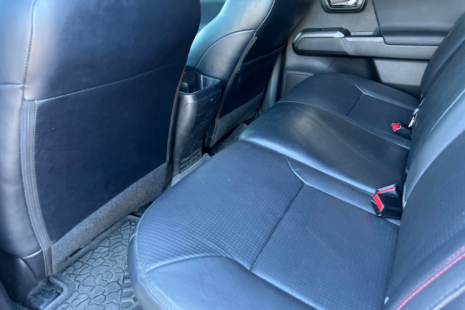 2022 Toyota Tacoma 4WD SR