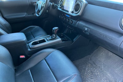 2022 Toyota Tacoma 4WD SR