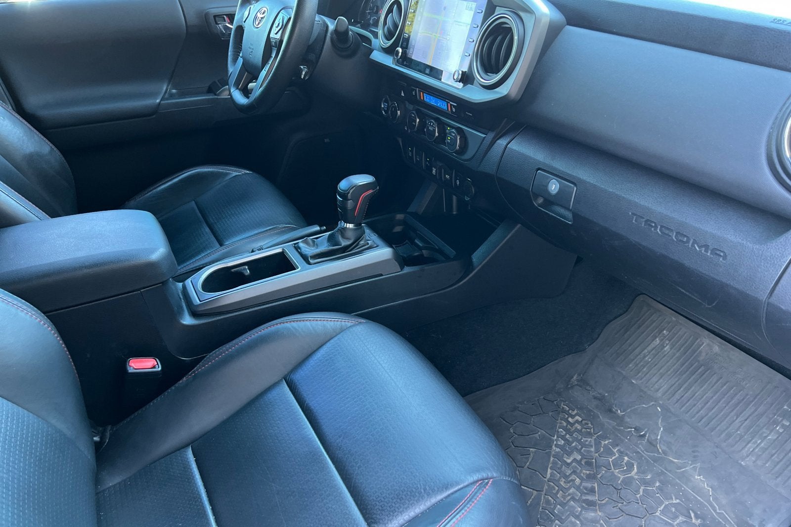 2022 Toyota Tacoma 4WD SR