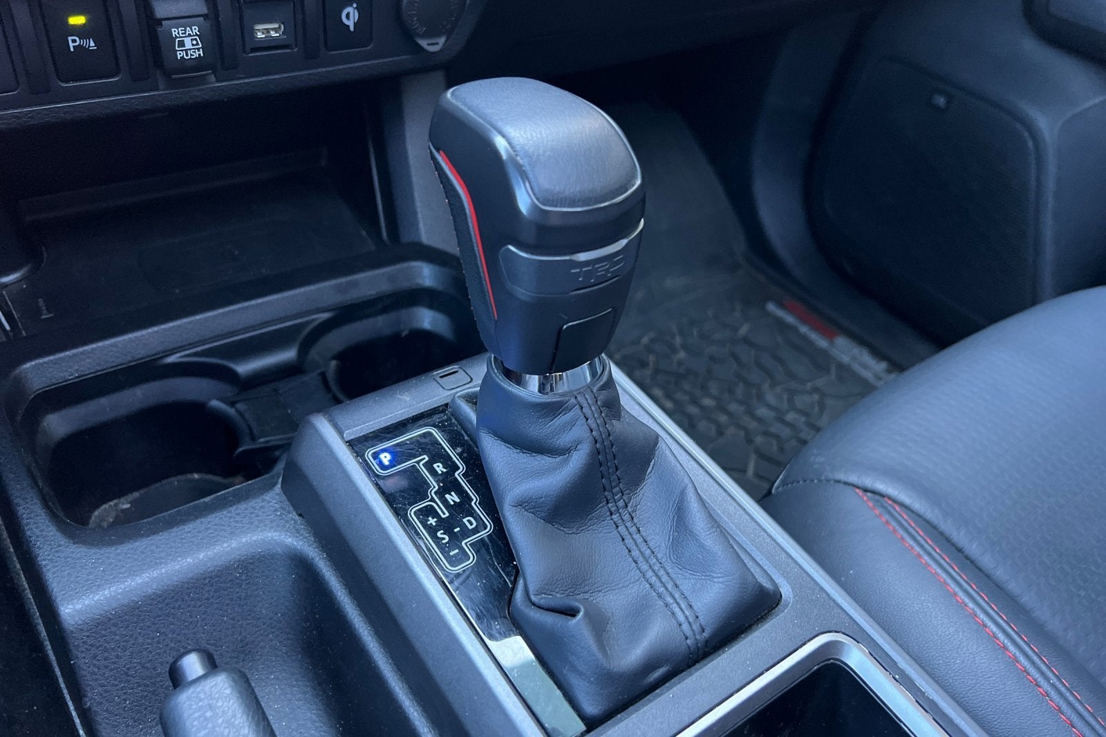 2022 Toyota Tacoma 4WD SR