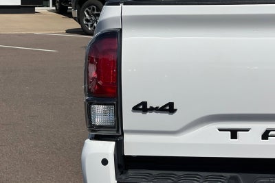 2022 Toyota Tacoma 4WD SR