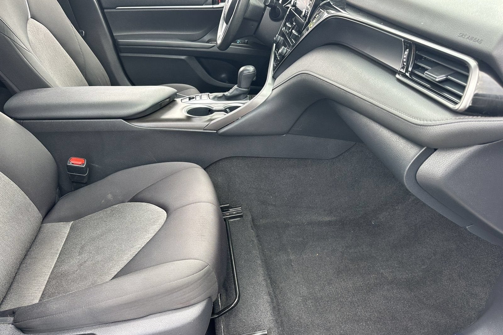 2021 Toyota Camry Hybrid LE