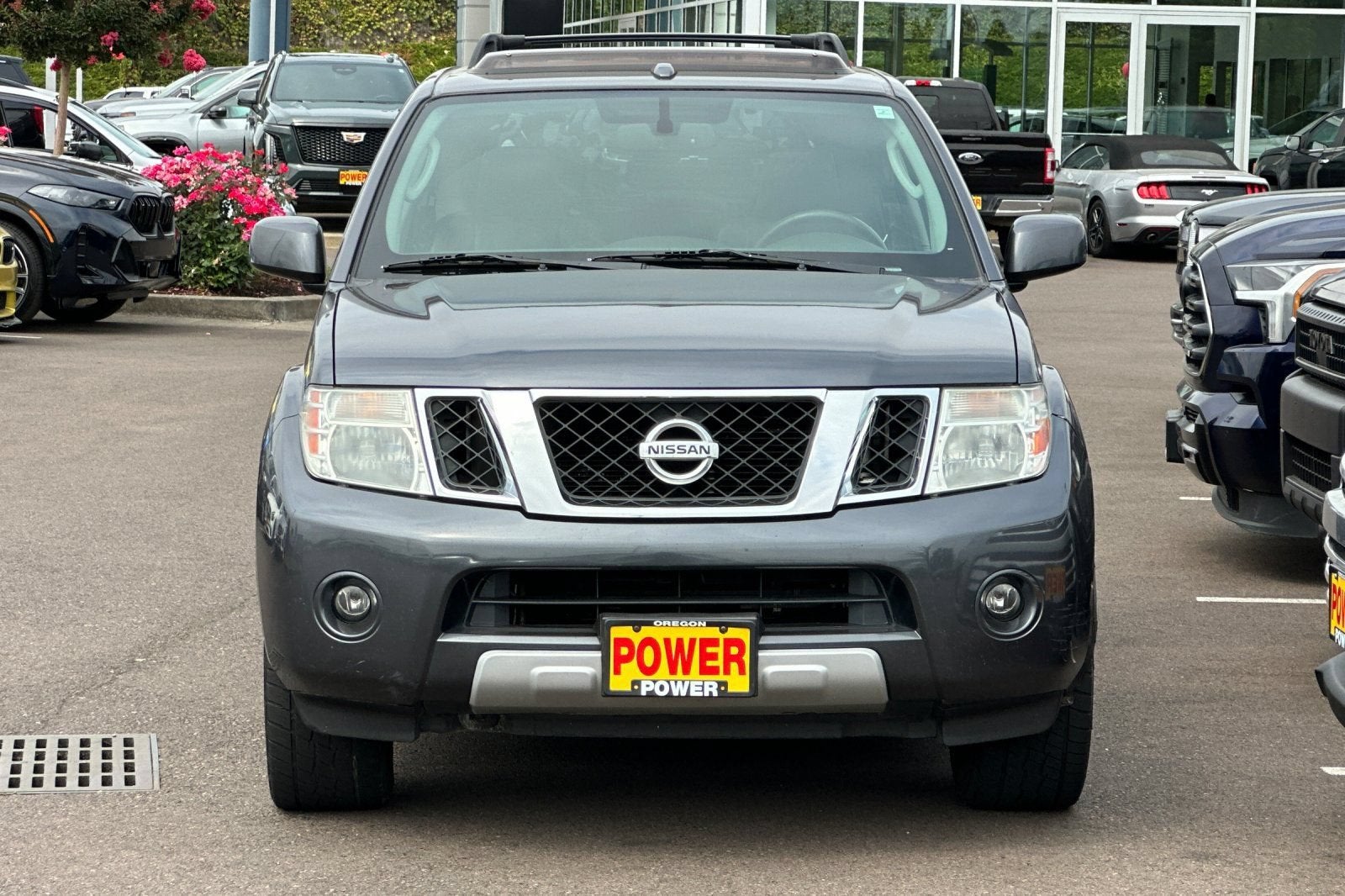 2011 Nissan Pathfinder LE