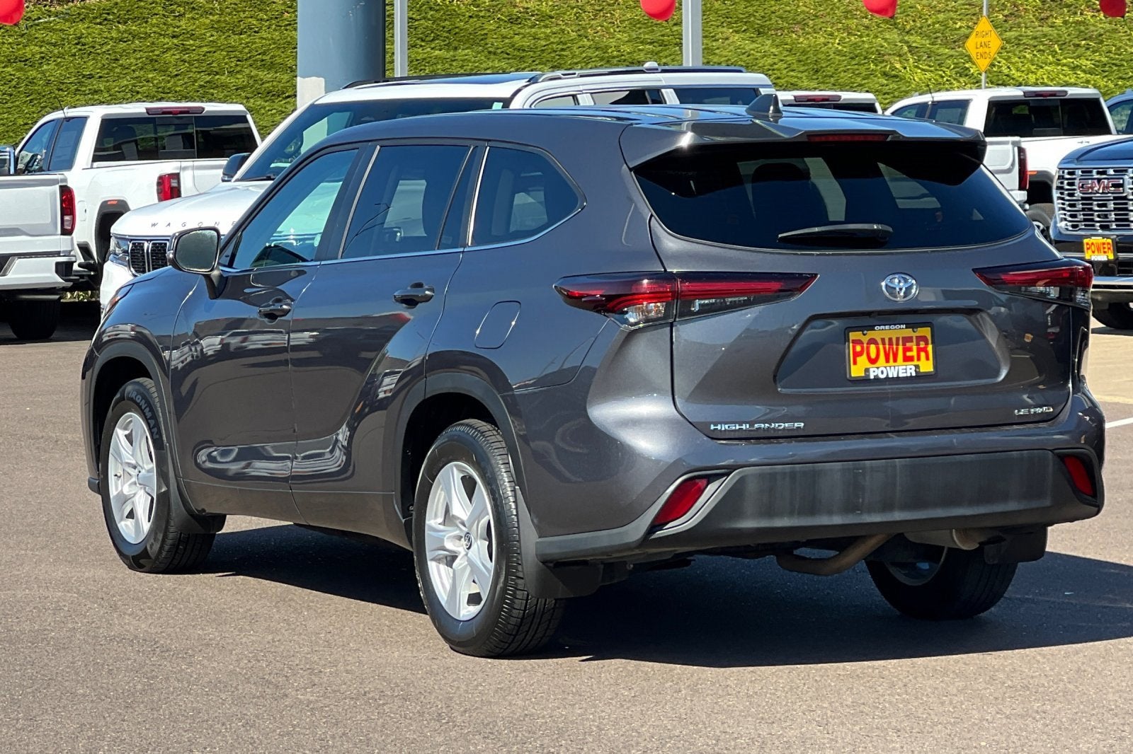 2024 Toyota Highlander LE