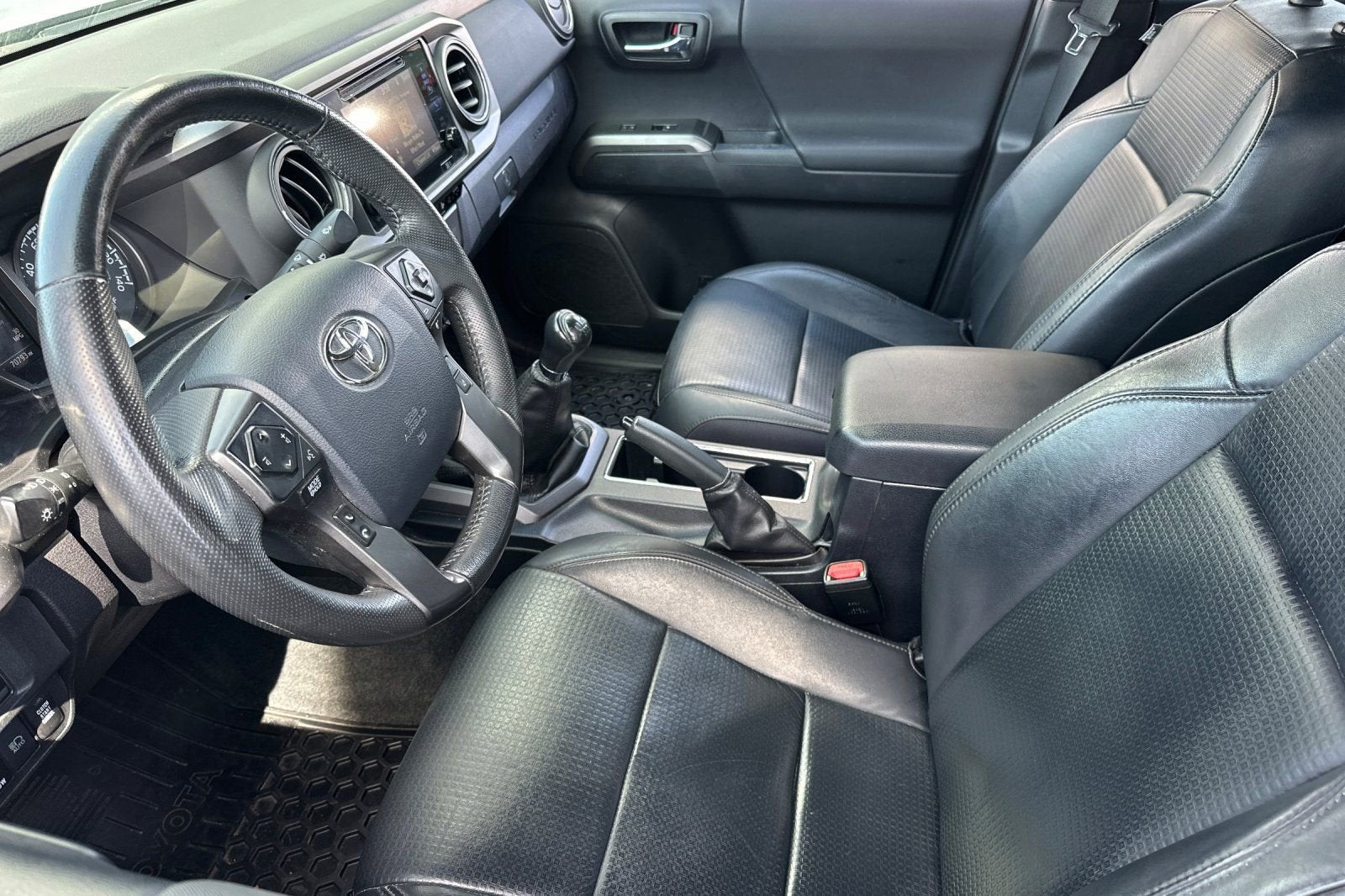 2018 Toyota Tacoma SR