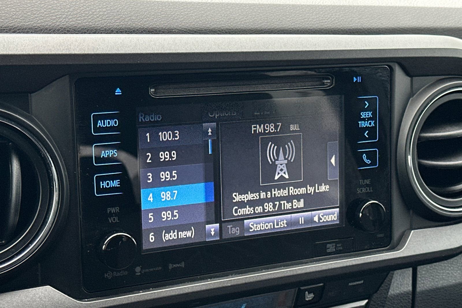 2017 Toyota Tacoma SR5