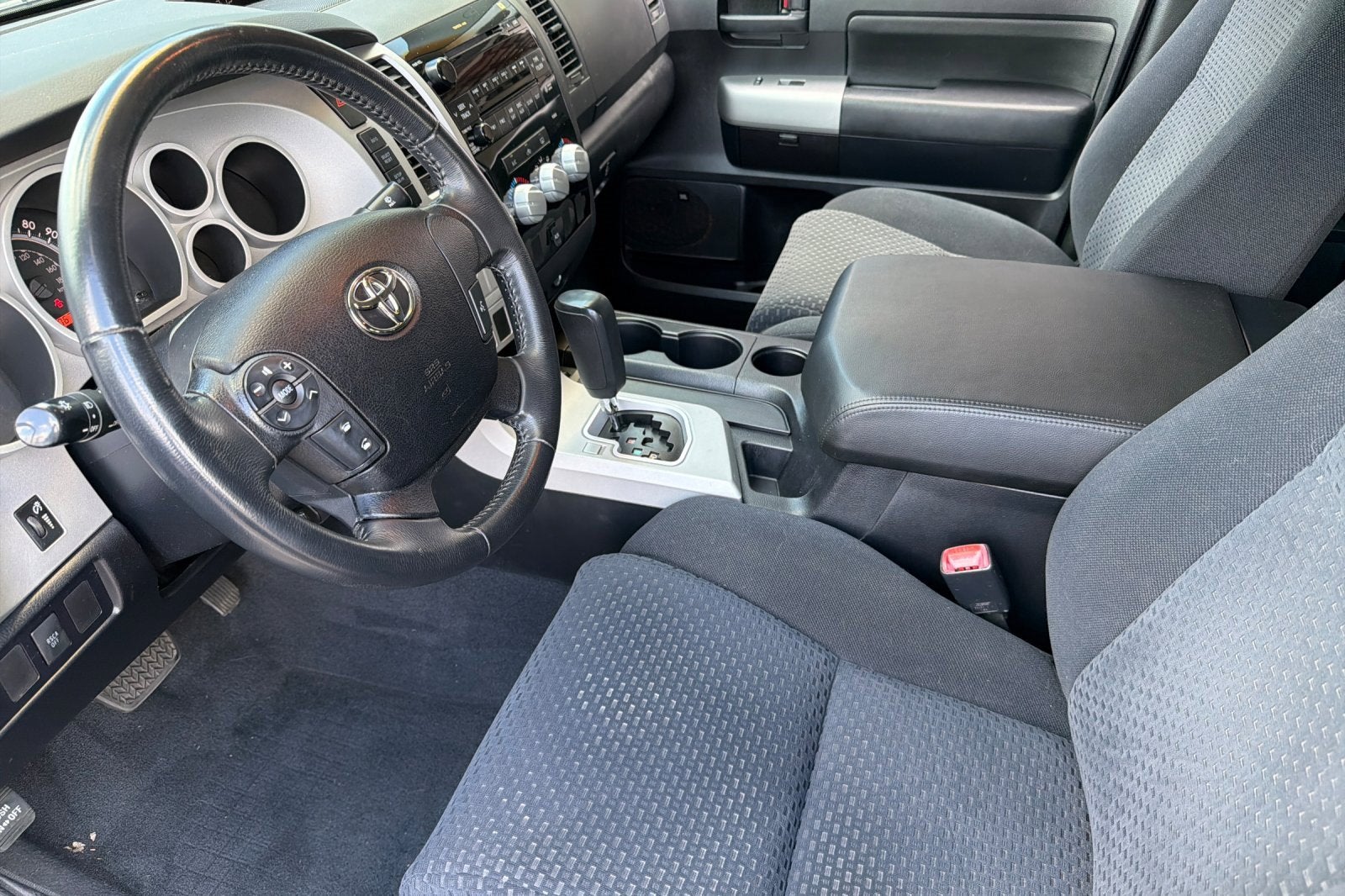 2008 Toyota Tundra 4WD Truck SR5