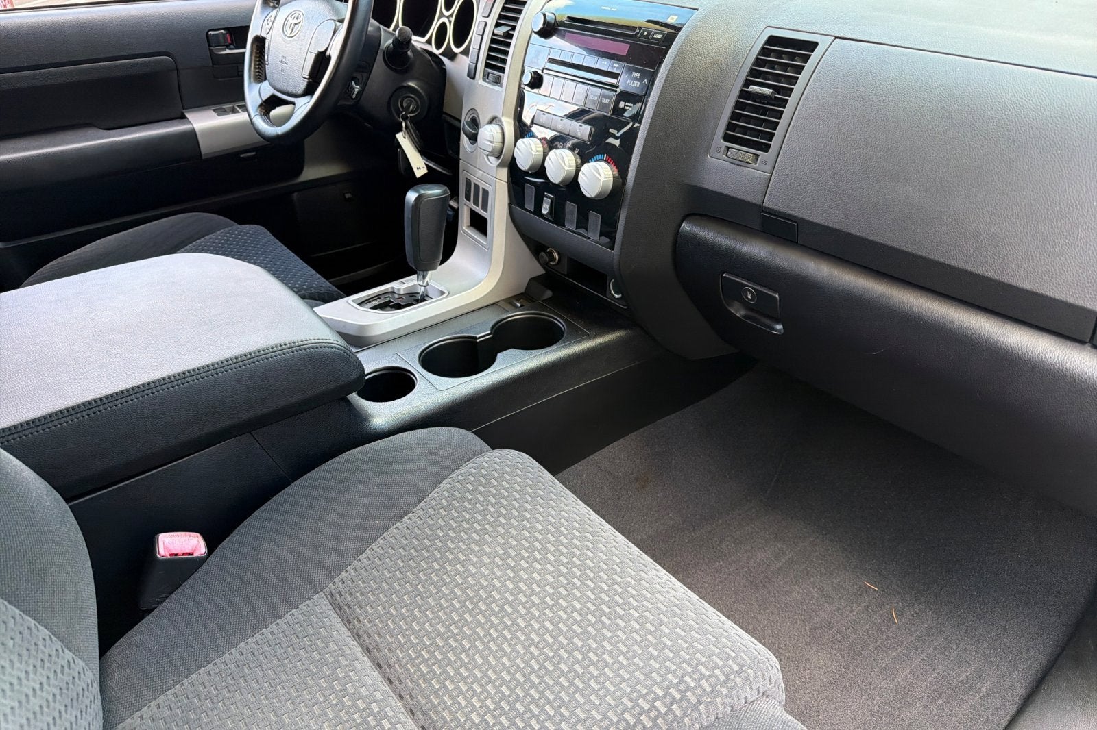 2008 Toyota Tundra 4WD Truck SR5