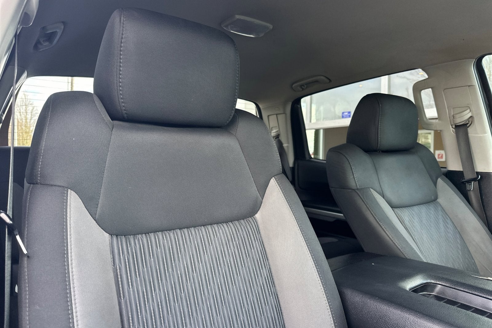 2014 Toyota Tundra 4WD Truck SR5