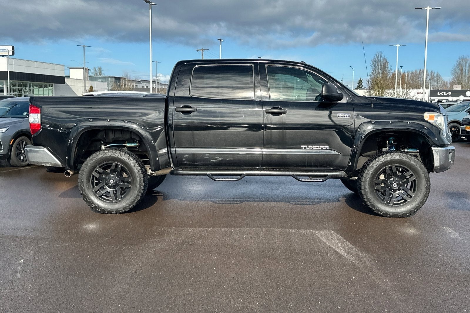 2014 Toyota Tundra 4WD Truck SR5
