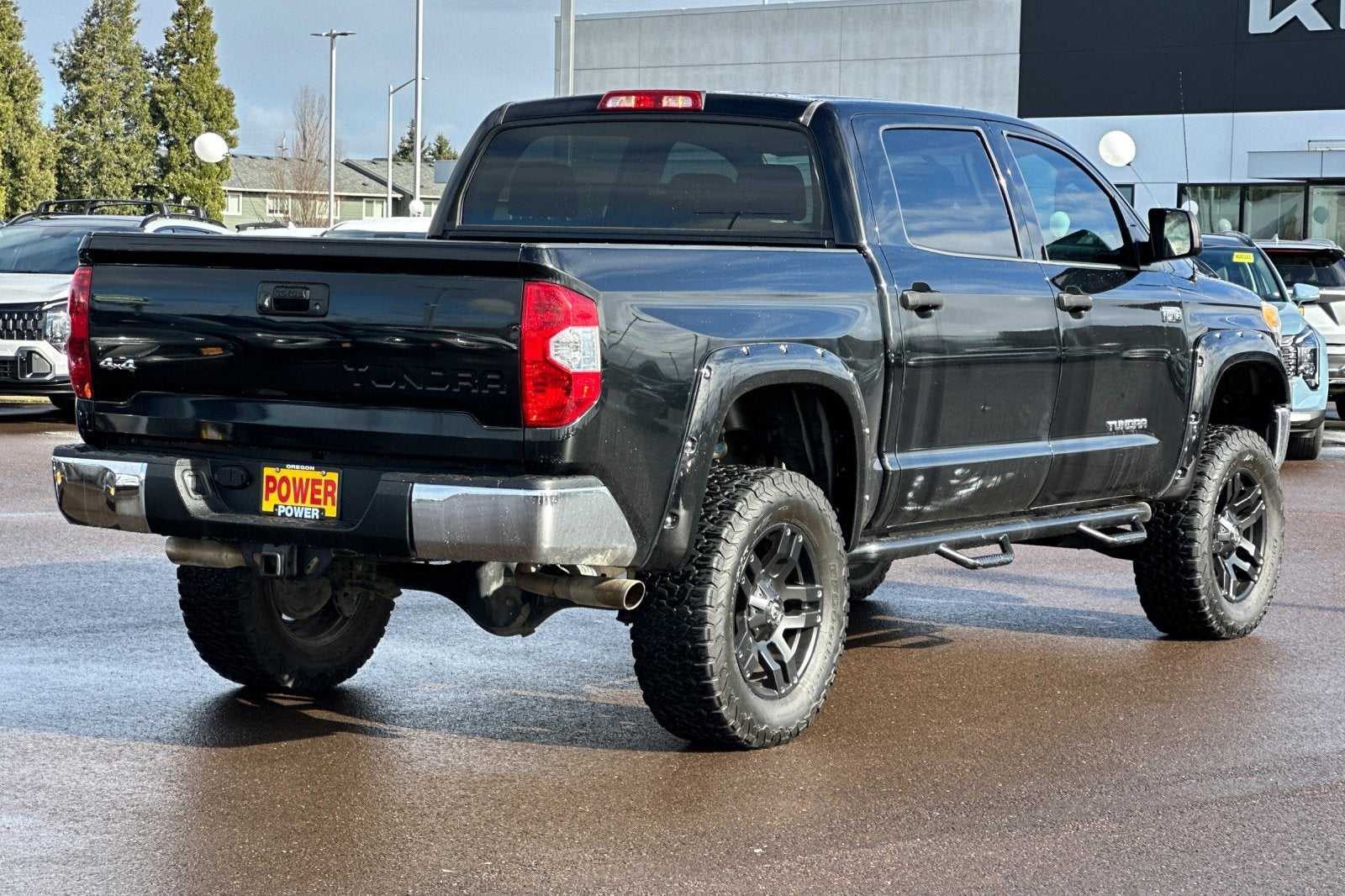 2014 Toyota Tundra 4WD Truck SR5