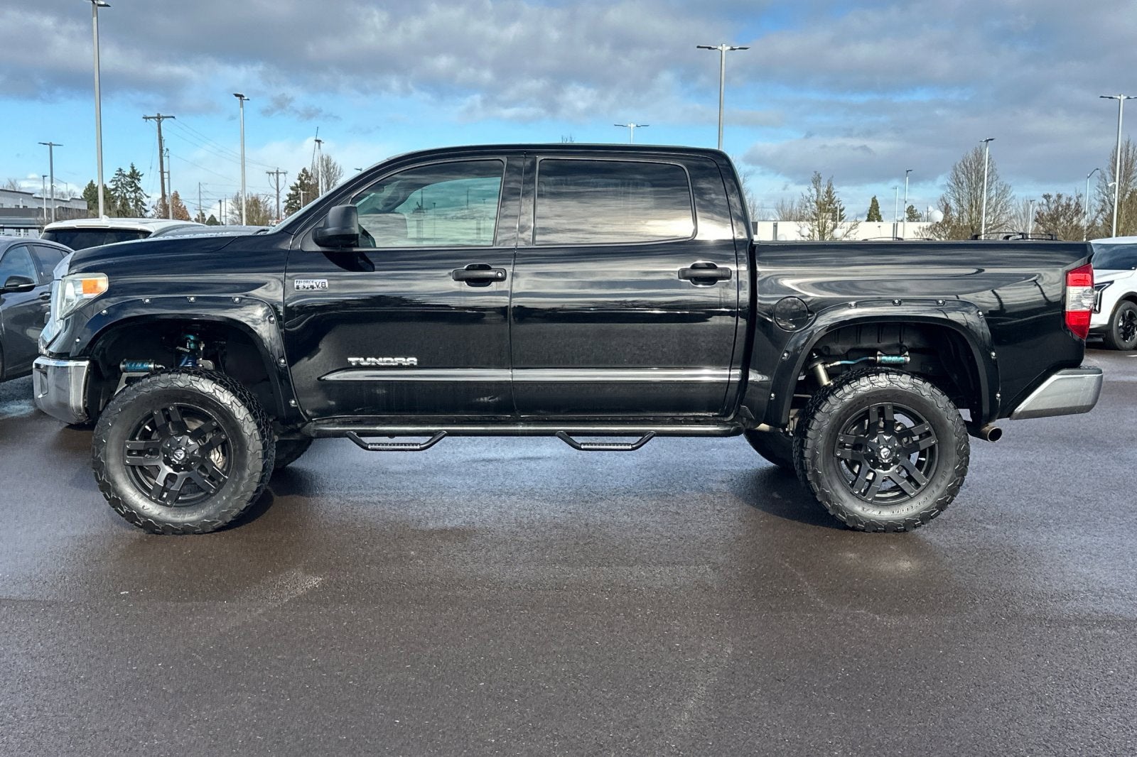 2014 Toyota Tundra 4WD Truck SR5