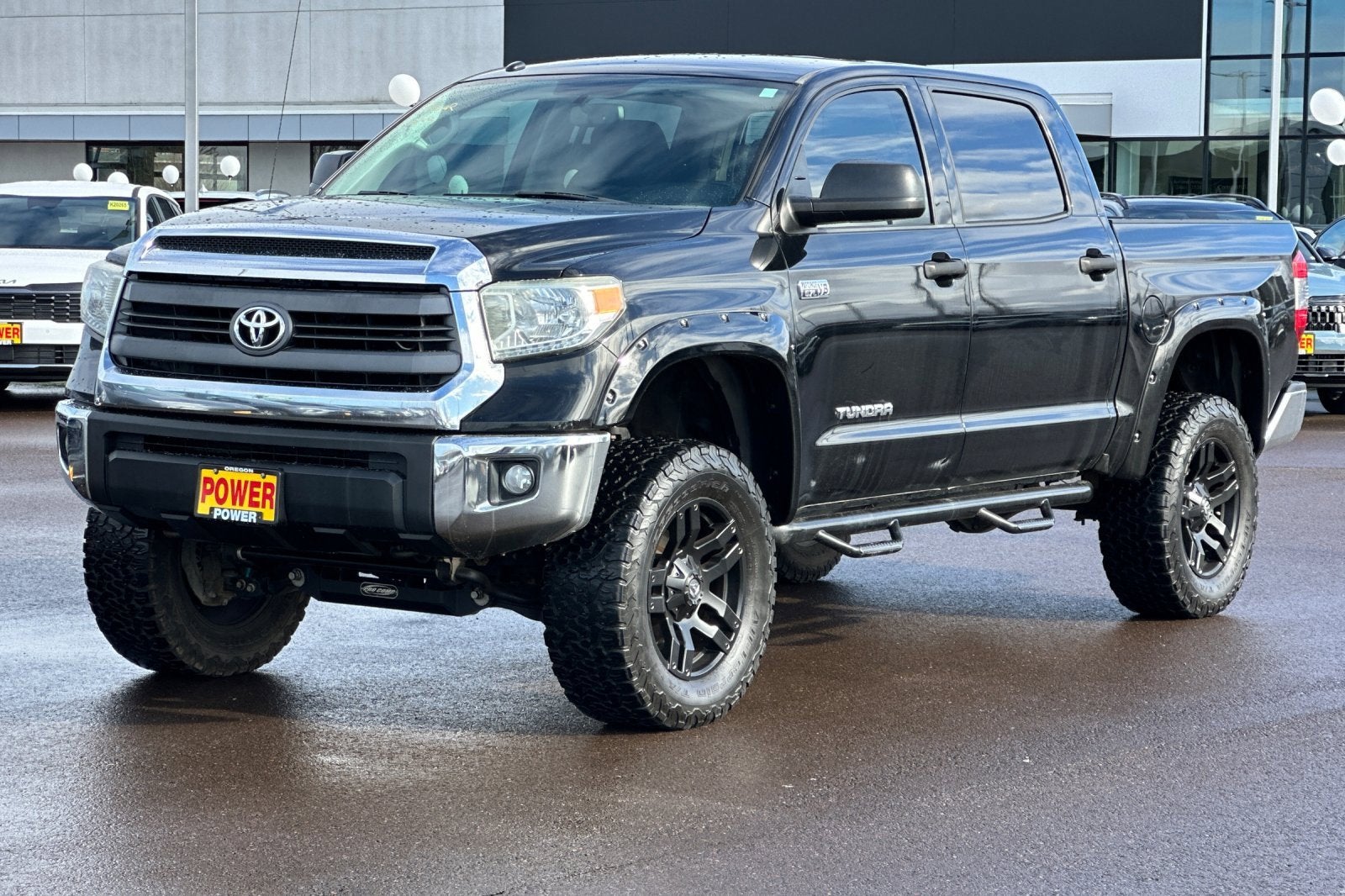 2014 Toyota Tundra 4WD Truck SR5