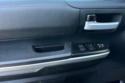 2014 Toyota Tundra 4WD Truck SR5