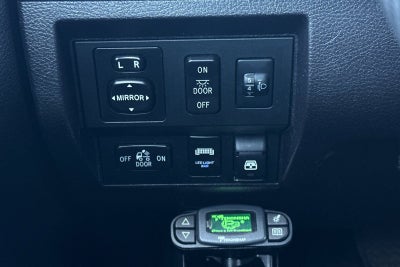 2014 Toyota Tundra 4WD Truck SR5