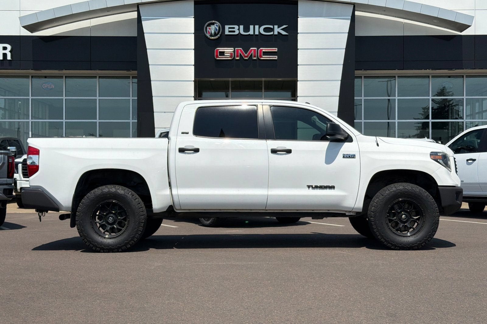 2019 Toyota Tundra 4WD SR5