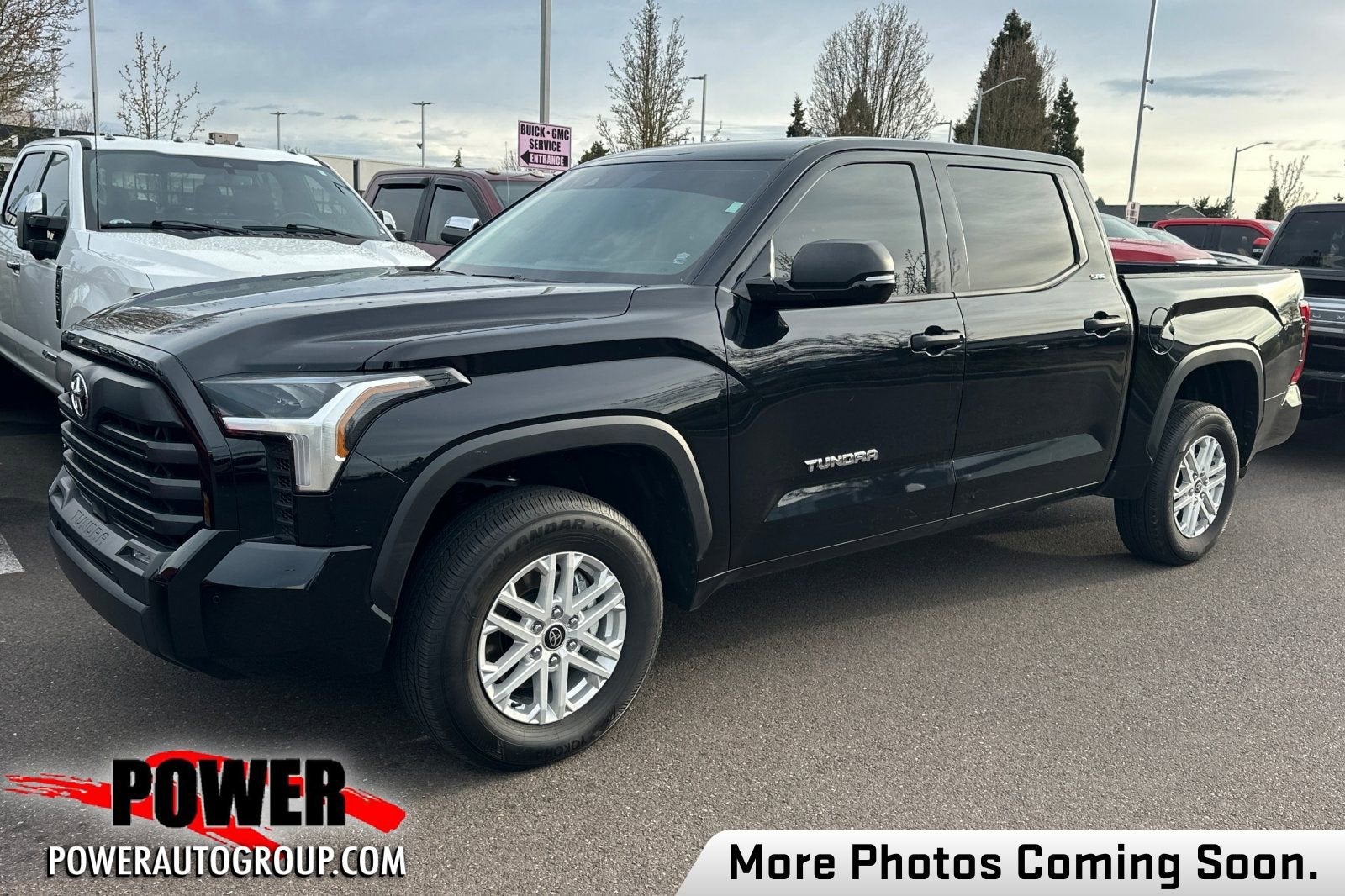 2024 Toyota Tundra 4WD SR5