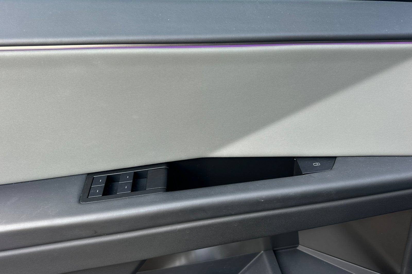 2025 Tesla Cybertruck 4DR AWD