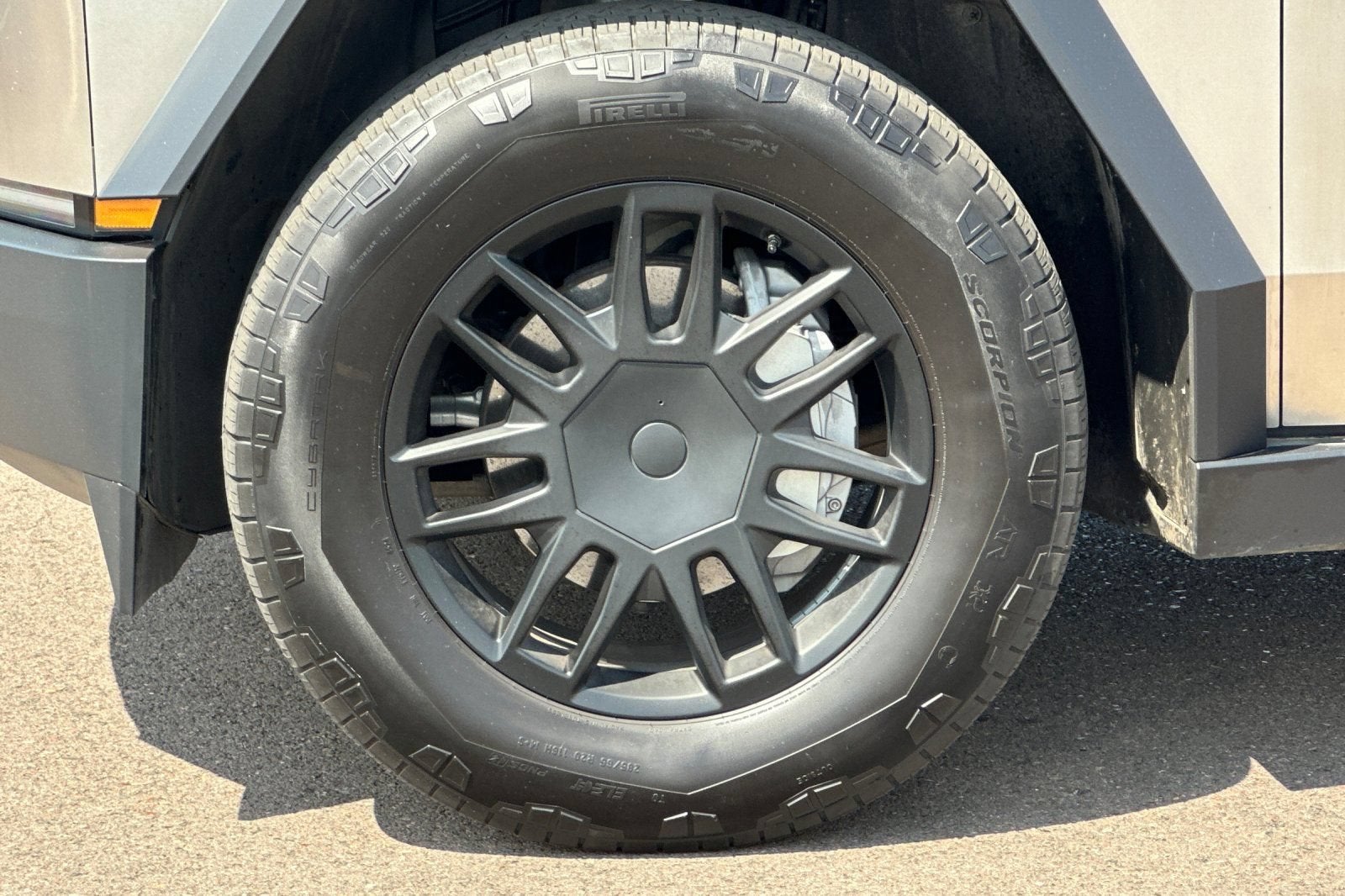 2025 Tesla Cybertruck 4DR AWD