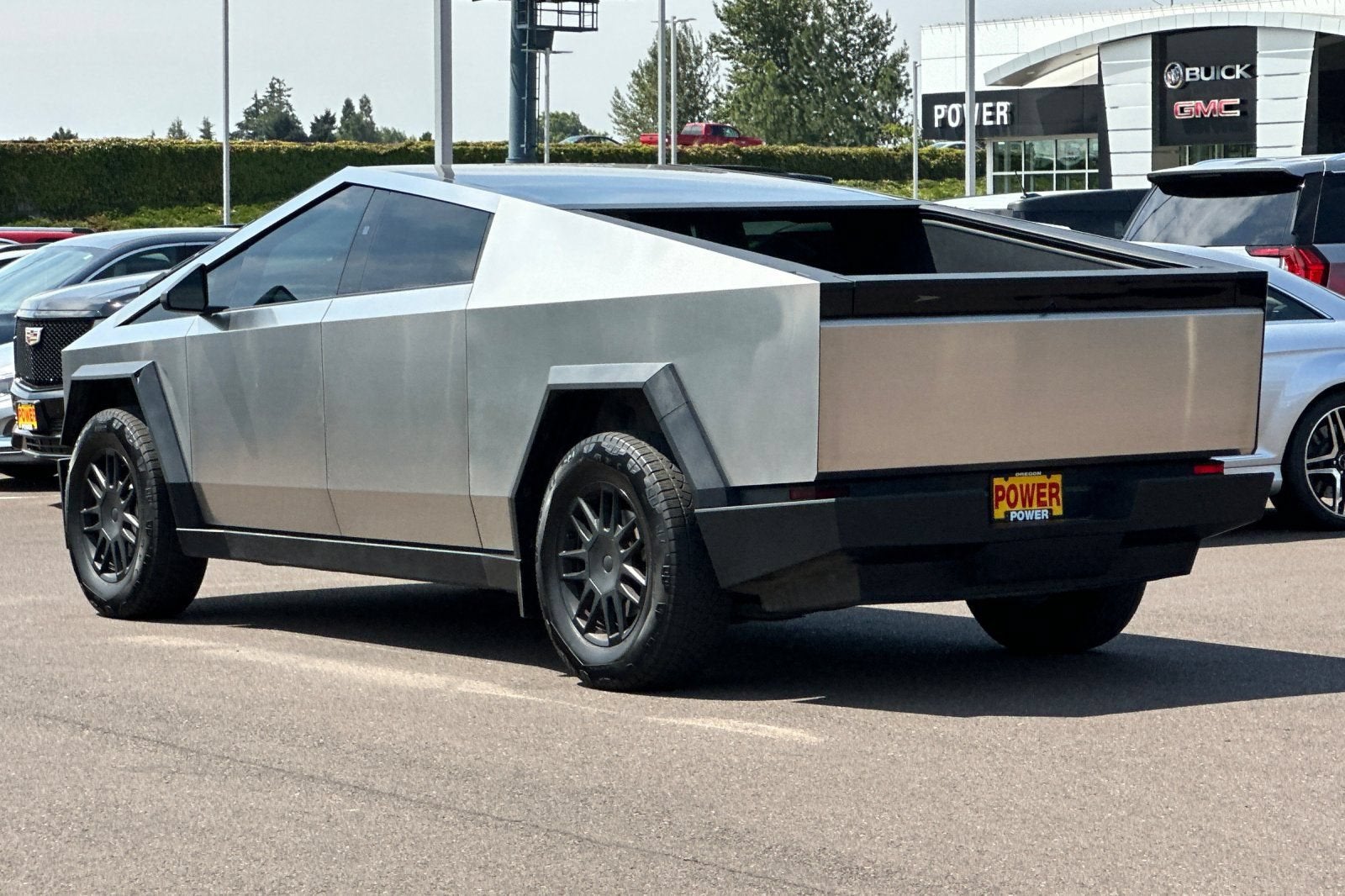 2025 Tesla Cybertruck 4DR AWD