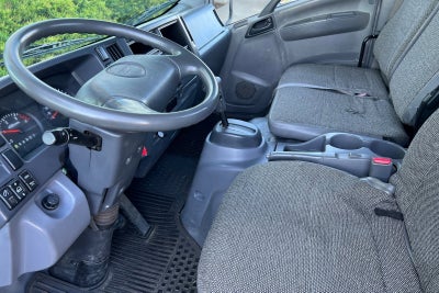 2009 Isuzu NPR HD DSL REG MT/NPR HD WHITE CAB IBT PWL