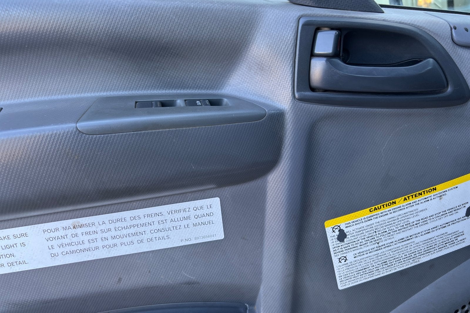 2009 Isuzu NPR HD DSL REG MT/NPR HD WHITE CAB IBT PWL