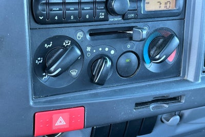 2009 Isuzu NPR HD DSL REG MT/NPR HD WHITE CAB IBT PWL