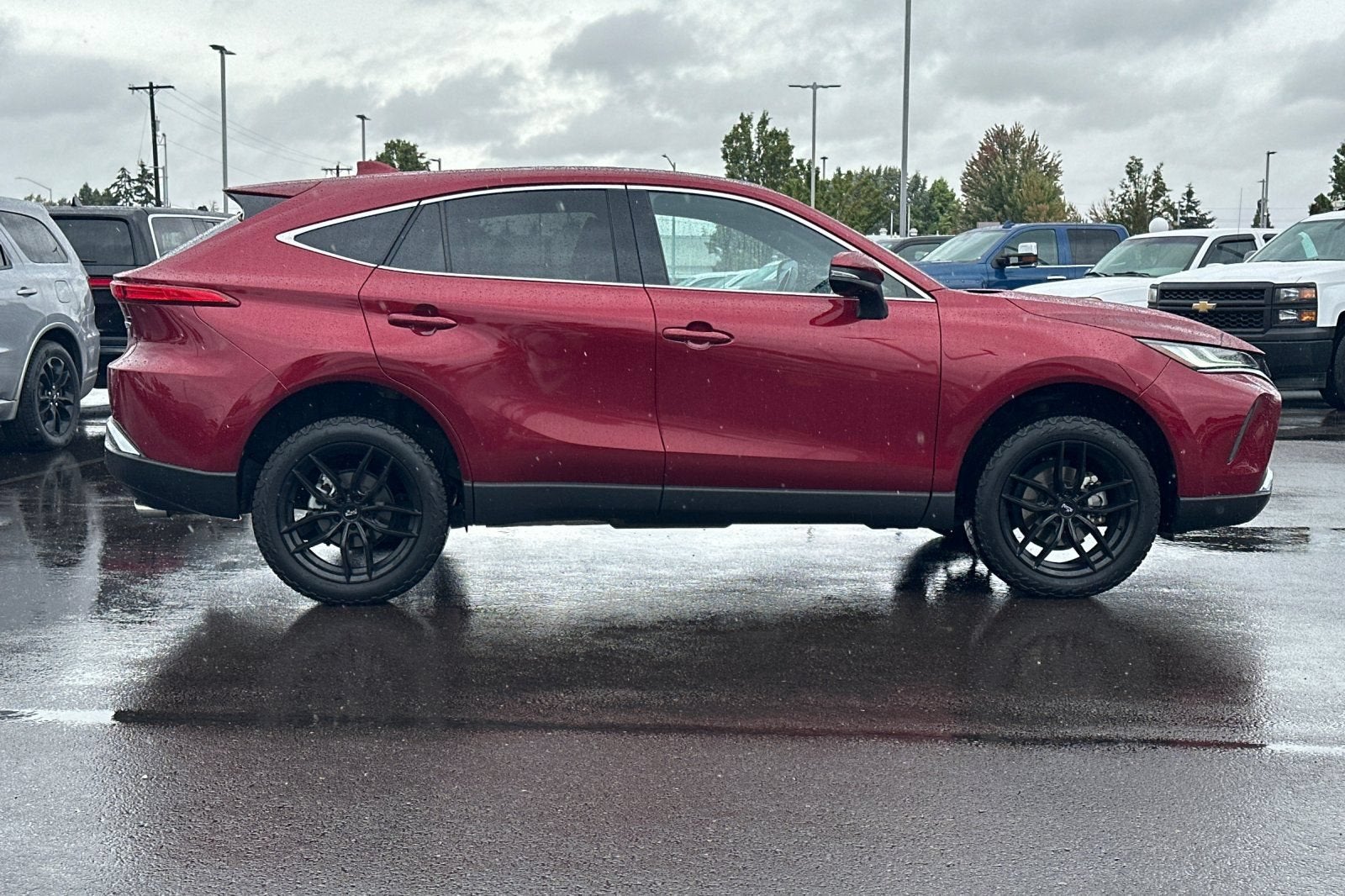 2023 Toyota Venza LE
