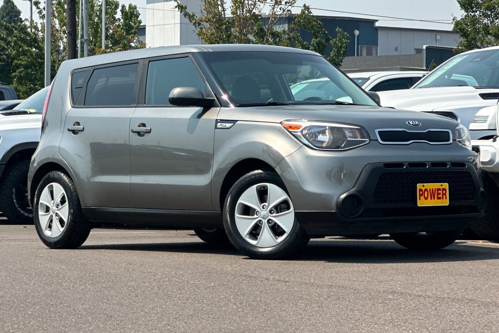 Used 2016 Kia Soul Base with VIN KNDJN2A28G7390865 for sale in Salem, OR