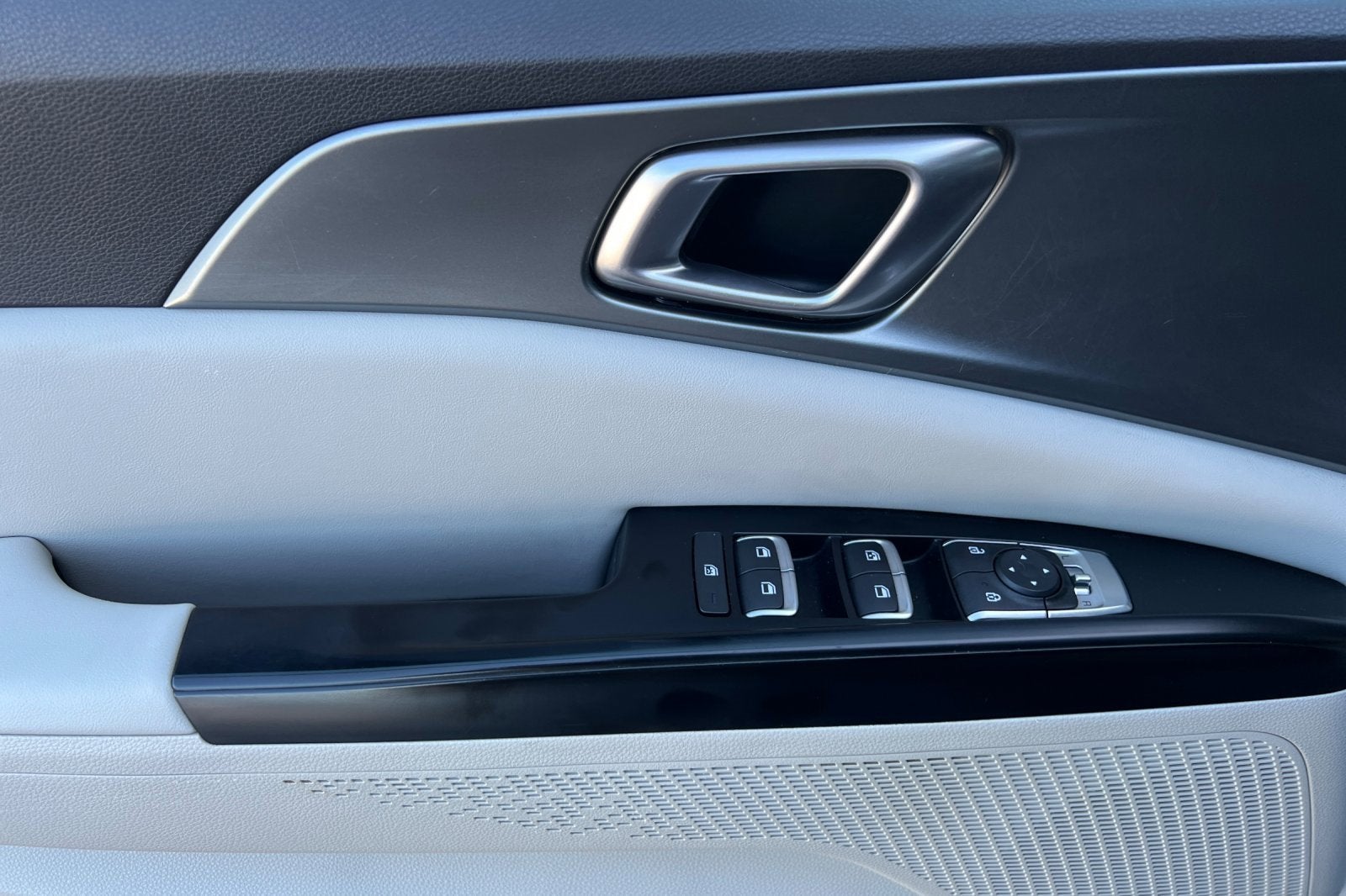 2022 Kia Carnival LX