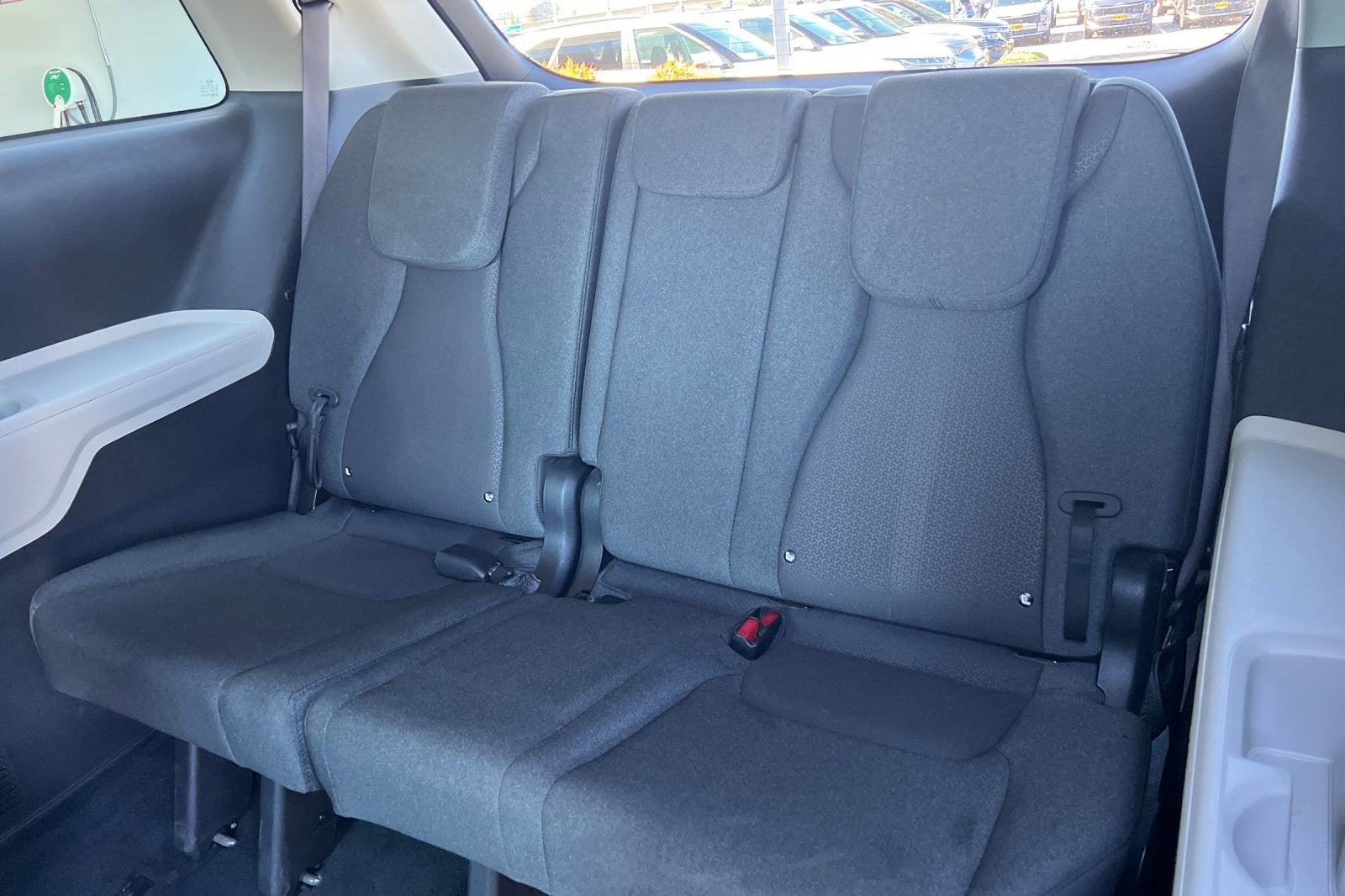 2022 Kia Carnival LX