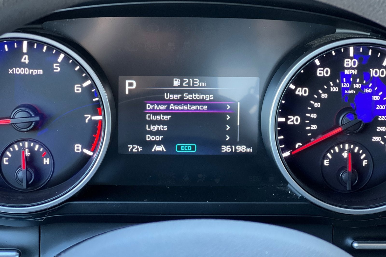 2022 Kia Carnival LX